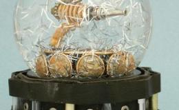 Custom Waterglobe/Snowglobe: RayGun&nbsp;One