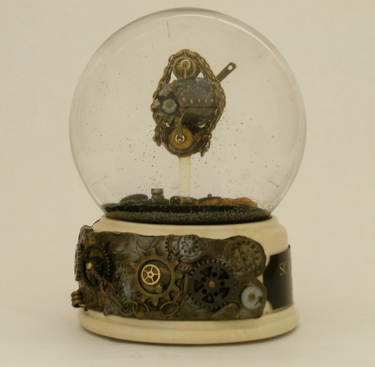 Scavenger Hunt snow globe