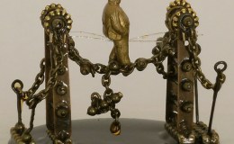 Too Big for his Bridges – snow&nbsp;globe